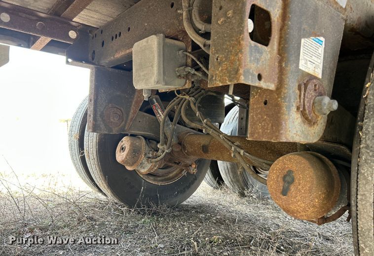 image for item FC5052 2009 Utility VS2DX dry van trailer