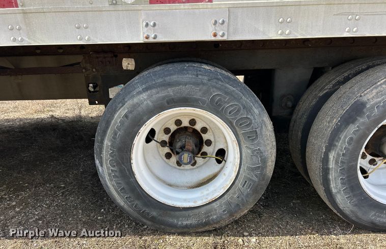 image for item FC5052 2009 Utility VS2DX dry van trailer