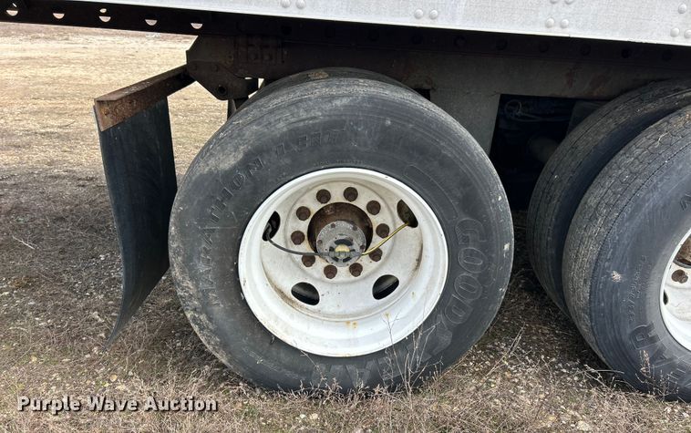 image for item FC5052 2009 Utility VS2DX dry van trailer