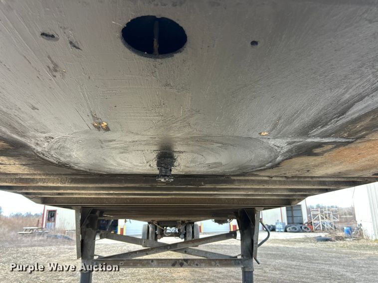 image for item FC5053 2008 Utility VS2DX dry van trailer