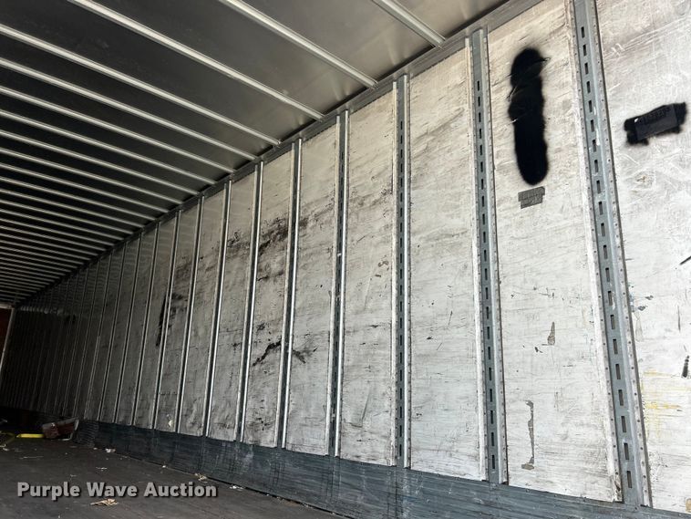 image for item FC5053 2008 Utility VS2DX dry van trailer