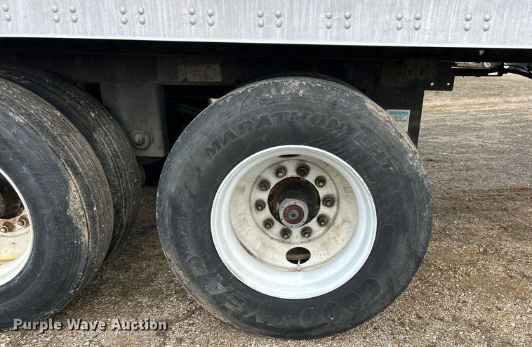 image for item FC5053 2008 Utility VS2DX dry van trailer