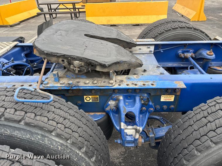 image for item FG0068 2018 Kenworth T680 semi truck