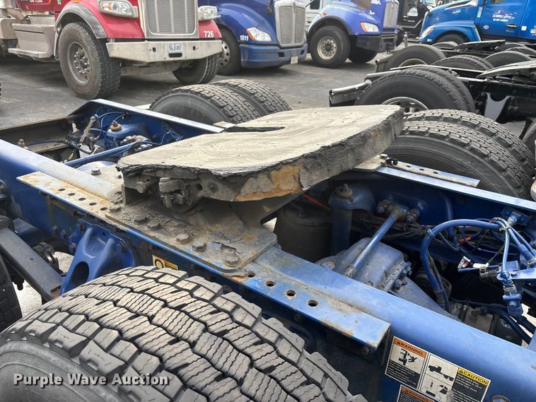 image for item FG0068 2018 Kenworth T680 semi truck