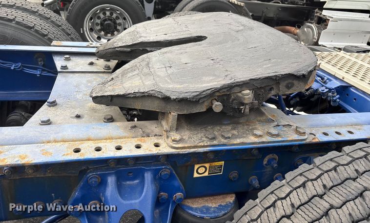 image for item FG0068 2018 Kenworth T680 semi truck