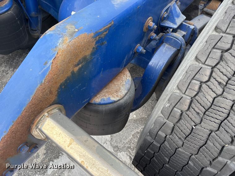 image for item FG0068 2018 Kenworth T680 semi truck