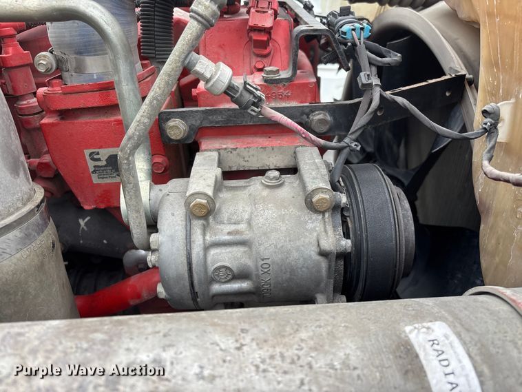 image for item FG0068 2018 Kenworth T680 semi truck