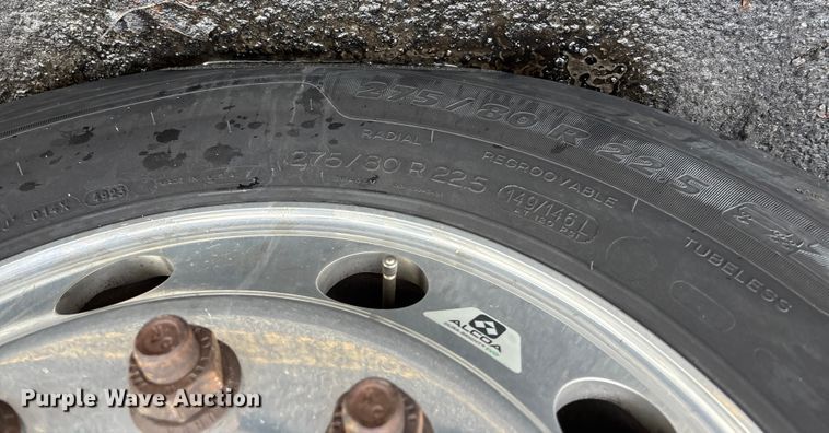 image for item FG0068 2018 Kenworth T680 semi truck