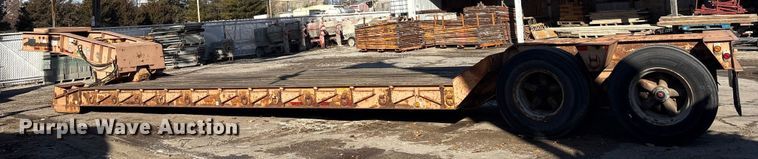 image for item FG2643 1998 Witzco Challenger RG-35 lowboy equipment trailer
