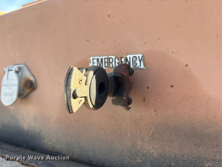 image for item FG2643 1998 Witzco Challenger RG-35 lowboy equipment trailer