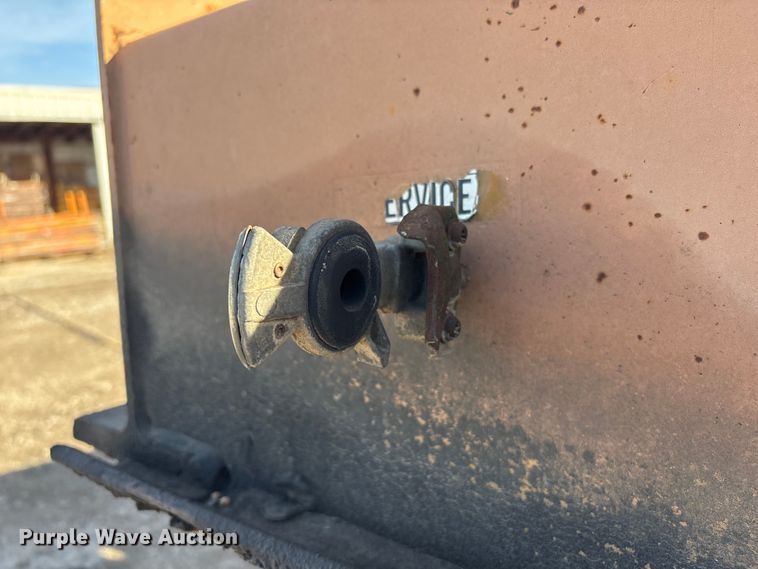 image for item FG2643 1998 Witzco Challenger RG-35 lowboy equipment trailer