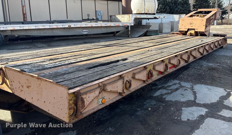 image for item FG2643 1998 Witzco Challenger RG-35 lowboy equipment trailer