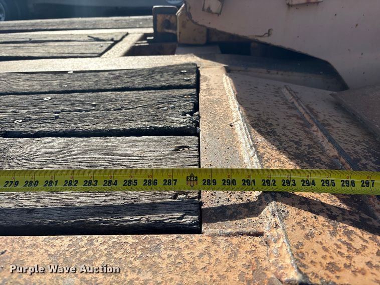 image for item FG2643 1998 Witzco Challenger RG-35 lowboy equipment trailer