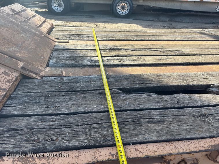 image for item FG2643 1998 Witzco Challenger RG-35 lowboy equipment trailer