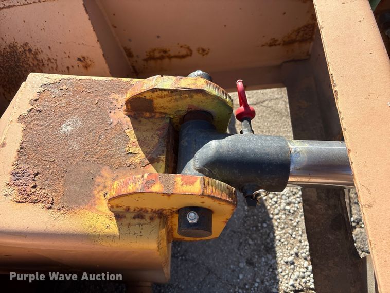 image for item FG2643 1998 Witzco Challenger RG-35 lowboy equipment trailer