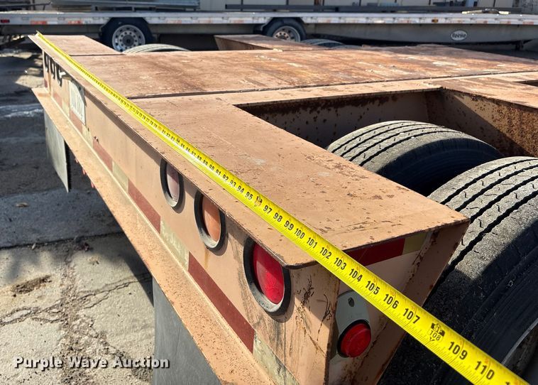 image for item FG2643 1998 Witzco Challenger RG-35 lowboy equipment trailer