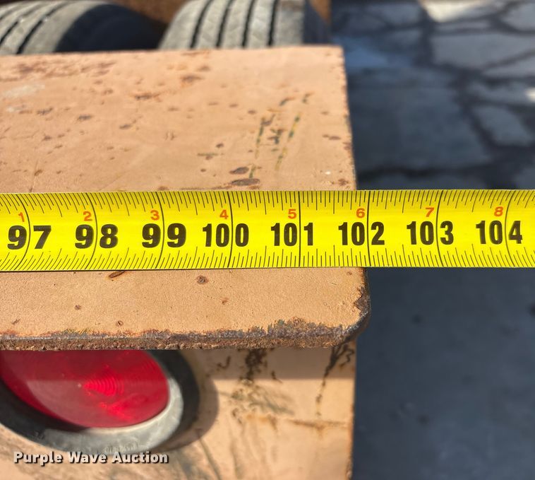 image for item FG2643 1998 Witzco Challenger RG-35 lowboy equipment trailer