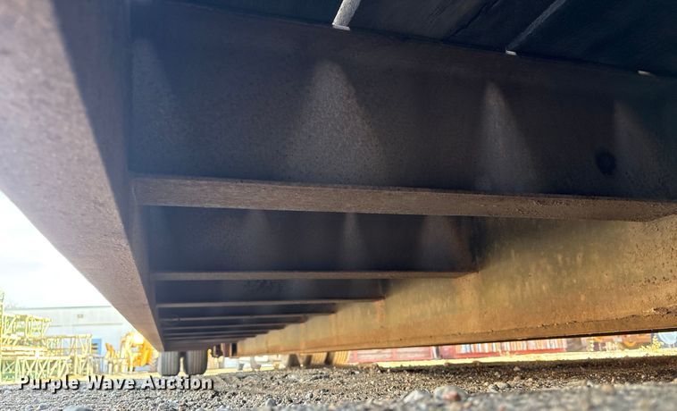 image for item FG2643 1998 Witzco Challenger RG-35 lowboy equipment trailer