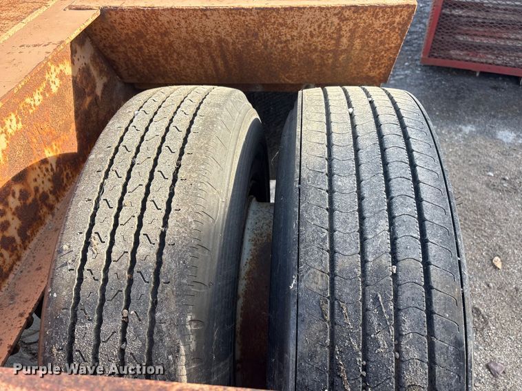 image for item FG2643 1998 Witzco Challenger RG-35 lowboy equipment trailer