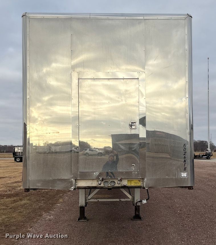 image for item FG2644 2019 Reitnouer flatbed trailer