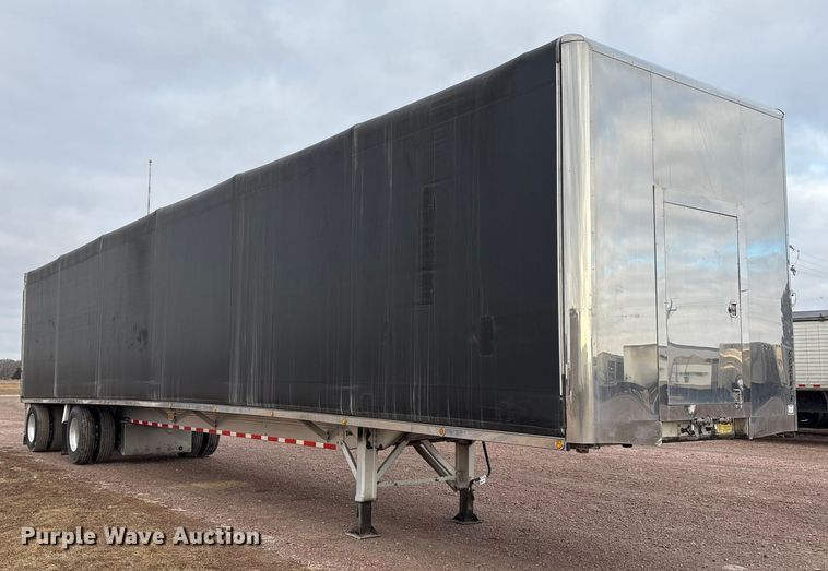image for item FG2644 2019 Reitnouer flatbed trailer