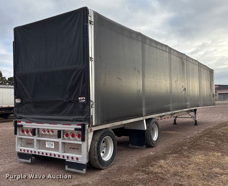 image for item FG2644 2019 Reitnouer flatbed trailer