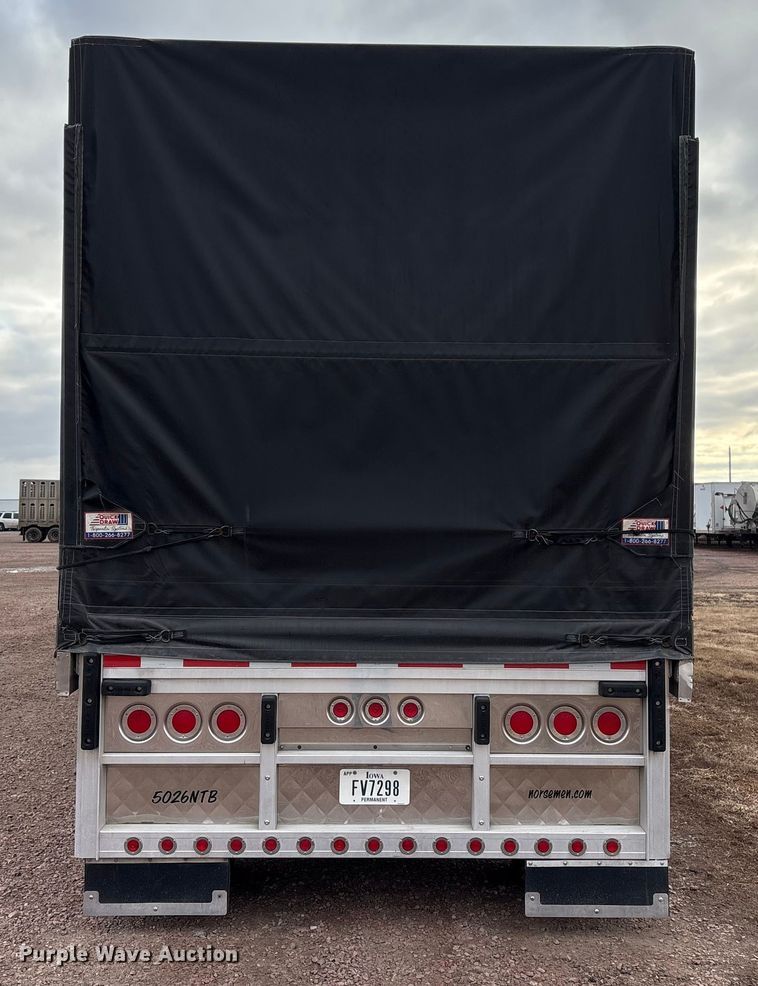 image for item FG2644 2019 Reitnouer flatbed trailer