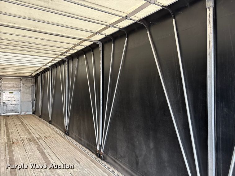 image for item FG2644 2019 Reitnouer flatbed trailer