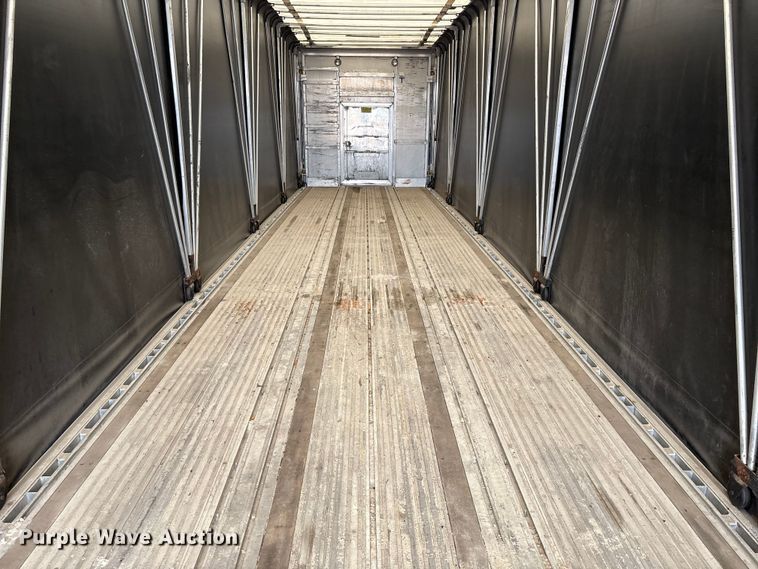 image for item FG2644 2019 Reitnouer flatbed trailer