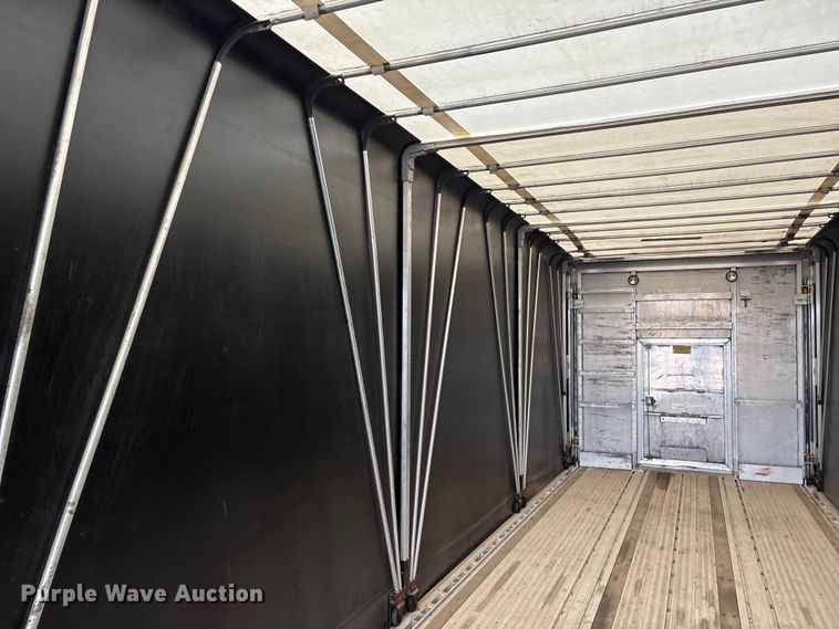 image for item FG2644 2019 Reitnouer flatbed trailer