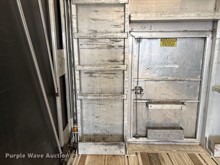 image for item FG2644 2019 Reitnouer flatbed trailer