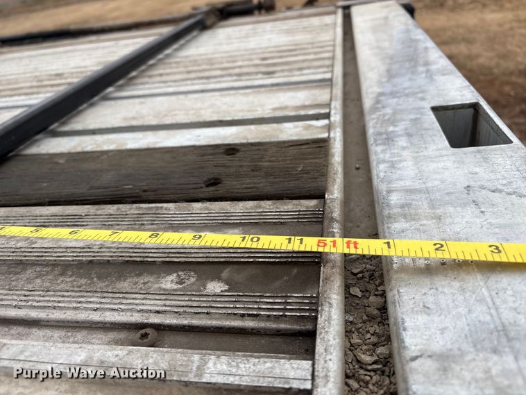 image for item FG2644 2019 Reitnouer flatbed trailer