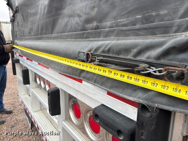 image for item FG2644 2019 Reitnouer flatbed trailer