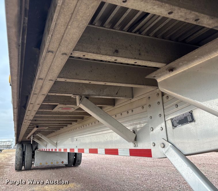 image for item FG2644 2019 Reitnouer flatbed trailer