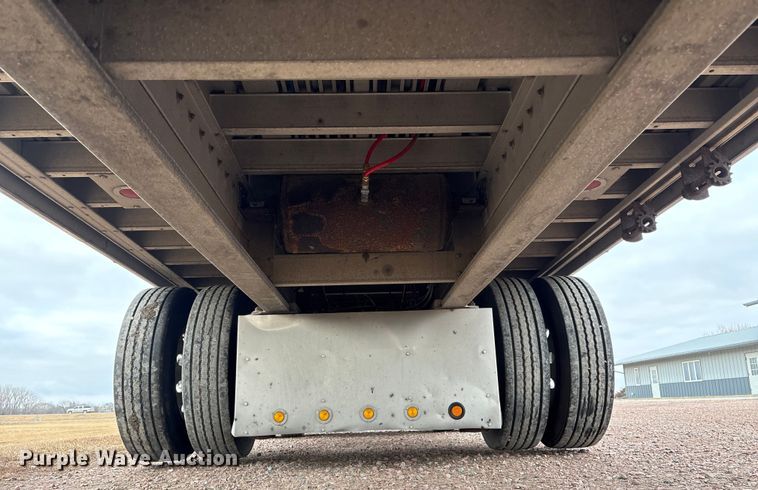 image for item FG2644 2019 Reitnouer flatbed trailer