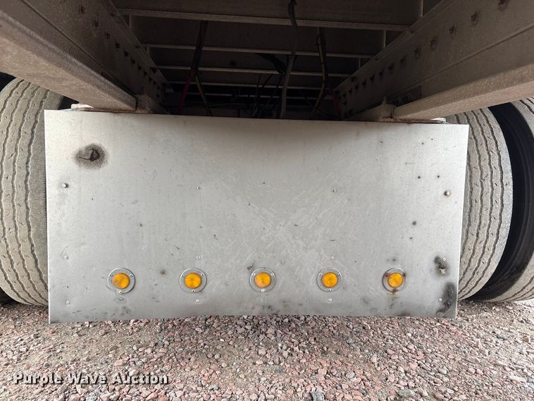image for item FG2644 2019 Reitnouer flatbed trailer
