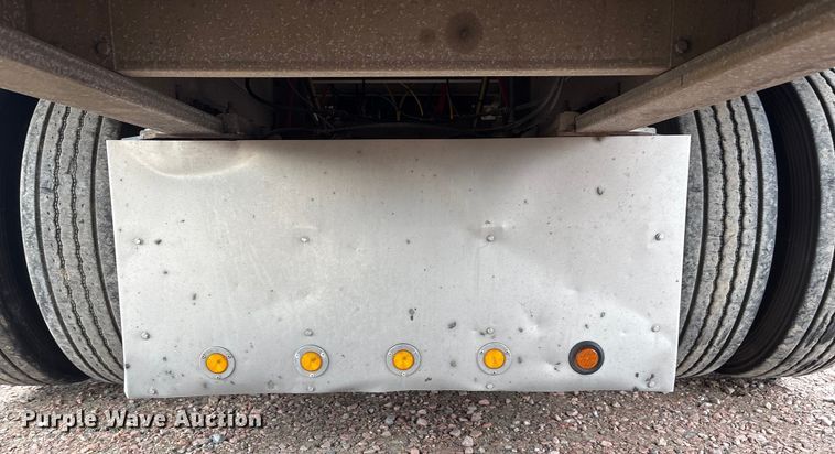 image for item FG2644 2019 Reitnouer flatbed trailer