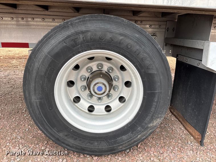 image for item FG2644 2019 Reitnouer flatbed trailer