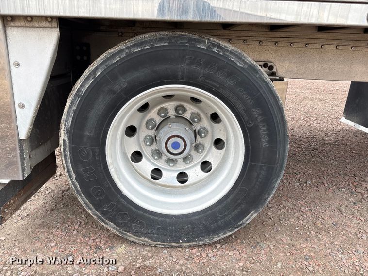 image for item FG2644 2019 Reitnouer flatbed trailer