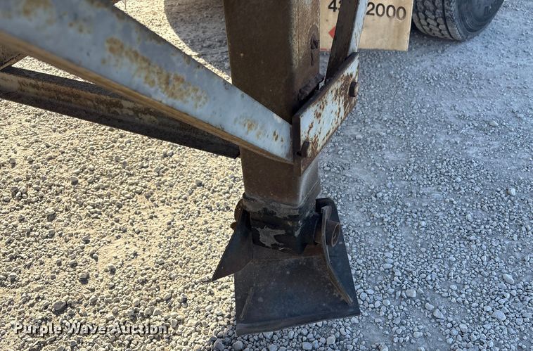 image for item FI0138 2000 Great Dane 7311TJ 32 dry van trailer