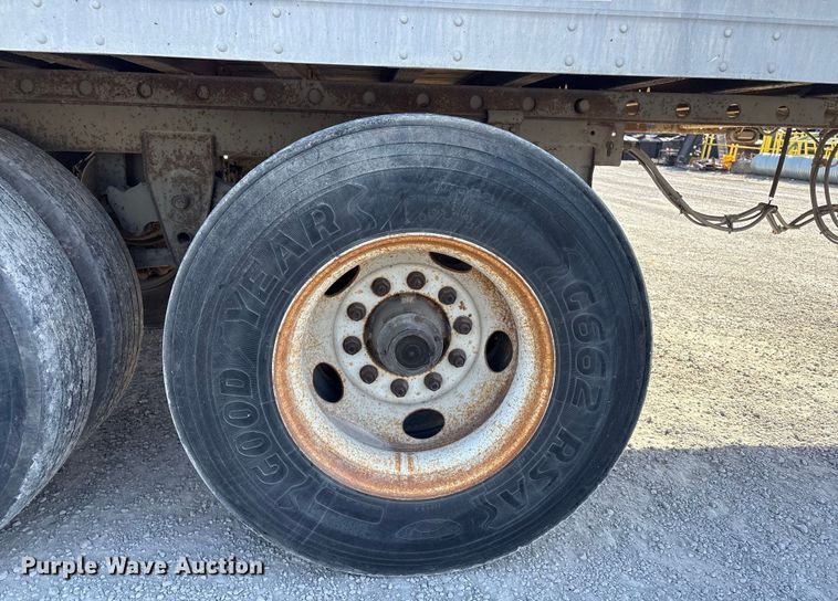 image for item FI0138 2000 Great Dane 7311TJ 32 dry van trailer