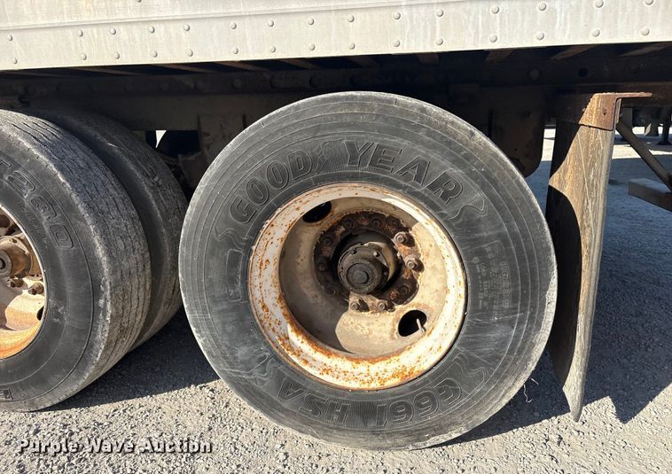 image for item FI0138 2000 Great Dane 7311TJ 32 dry van trailer