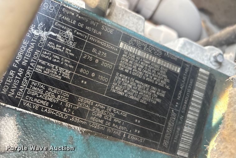 image for item FI0139 1999 International 4900 semi truck