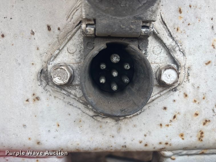 image for item FI0140 1994 Monon MA3-32-SA-28W dry van trailer