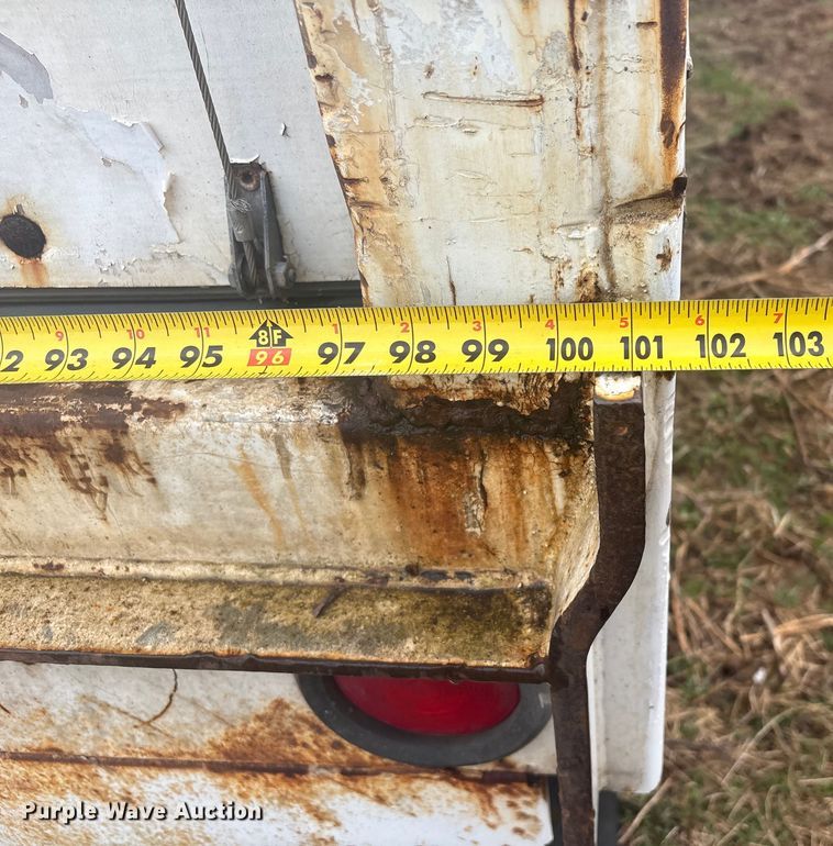 image for item FI0140 1994 Monon MA3-32-SA-28W dry van trailer