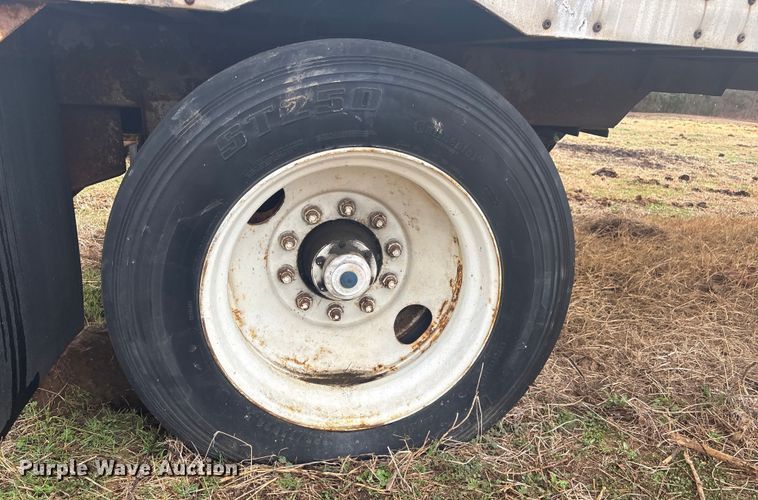 image for item FI0140 1994 Monon MA3-32-SA-28W dry van trailer