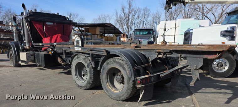 image for item FI0798 2007 International 5900i roll-off container truck