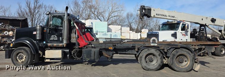 image for item FI0798 2007 International 5900i roll-off container truck