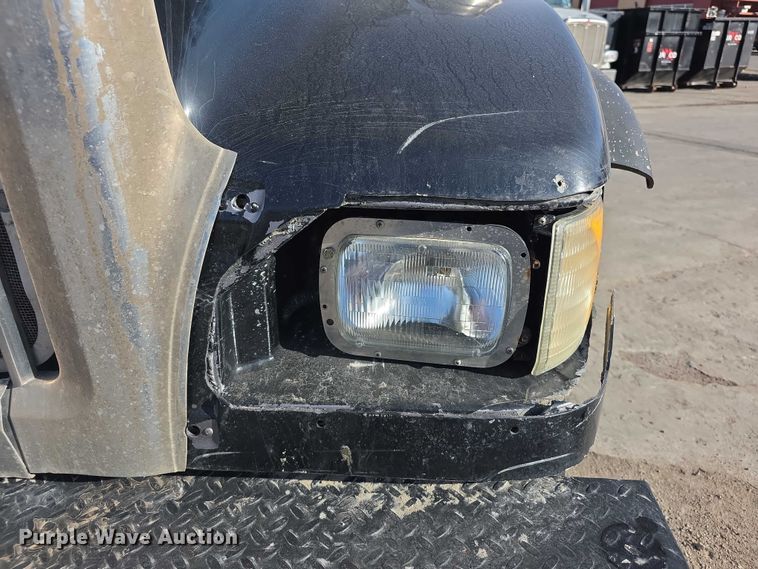 image for item FI0798 2007 International 5900i roll-off container truck