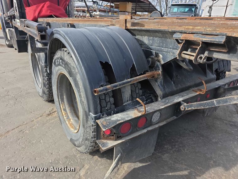 image for item FI0798 2007 International 5900i roll-off container truck